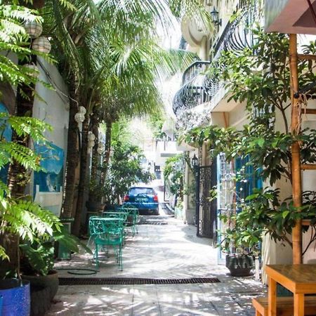 Bunks Hostel (Adults Only) Cebu Esterno foto
