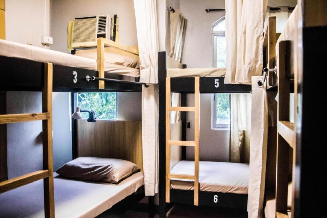 Bunks Hostel (Adults Only) Cebu Esterno foto