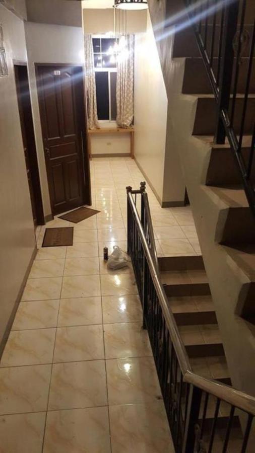 Bunks Hostel (Adults Only) Cebu Esterno foto